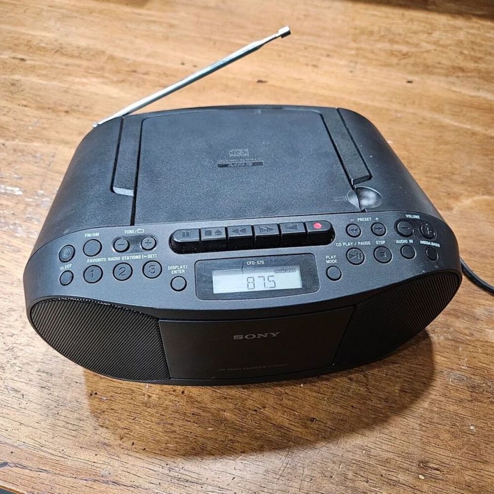 Sony cassette, radio and CD player Cfd-s70